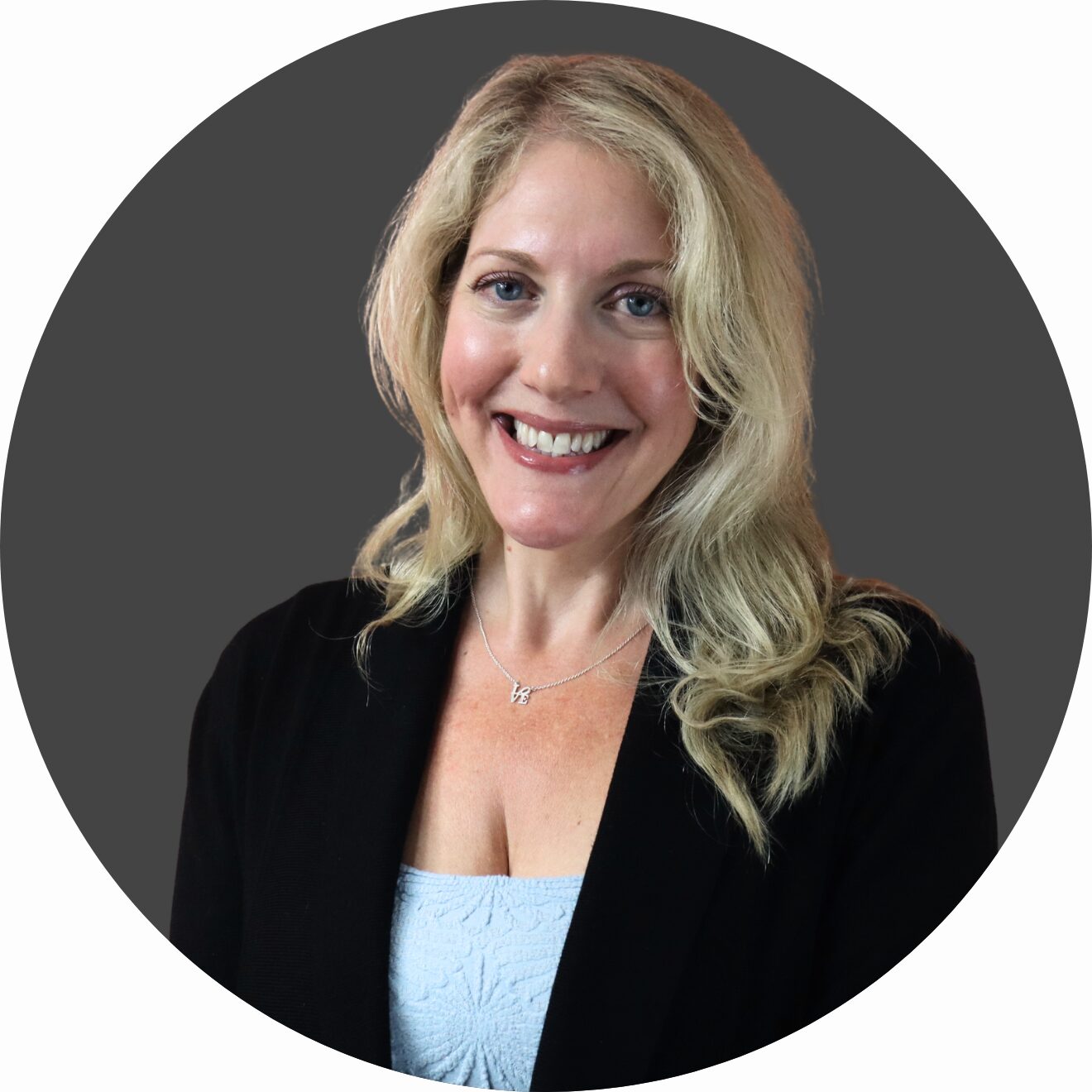 Lauri Way Laurie Headshot | A Better Way Financial : A Better Way Financial